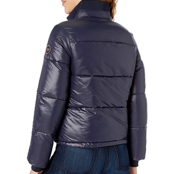 UGG Izzy Puffer Jacket in Navy - Picture 3 of 10